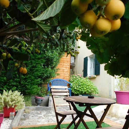 Mirabel-aux-Baronnies Villa Les Pins מראה חיצוני תמונה