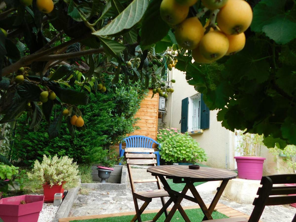 Mirabel-aux-Baronnies Villa Les Pins מראה חיצוני תמונה